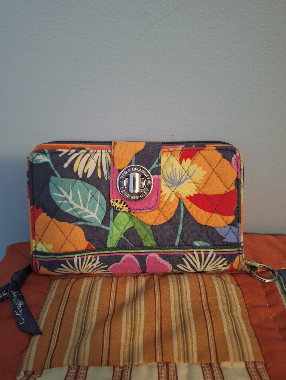 Vera Bradley Retired Jazzy Blooms Floral Turn Lock Wallet EUC